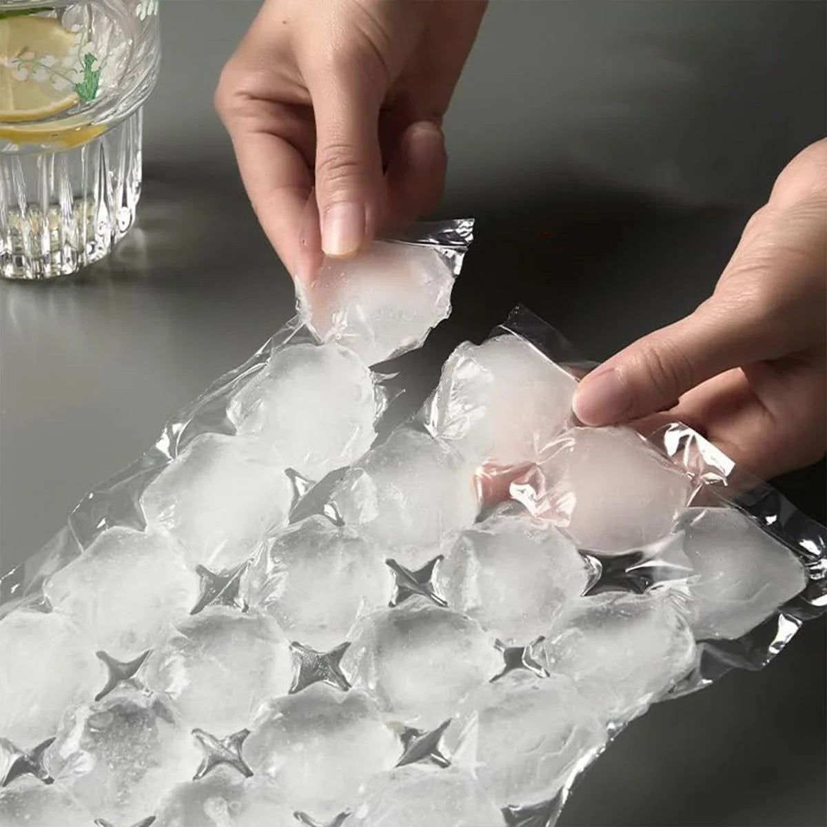 Disposable Ice Pack Bag Water Injection Ice Cube Mold 100PCS