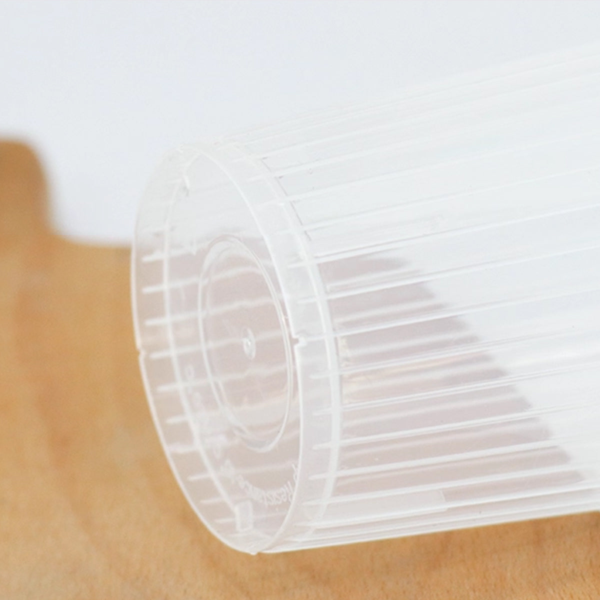 100 Sets 650ml Transparent Drinking Cups with Lids Party Use