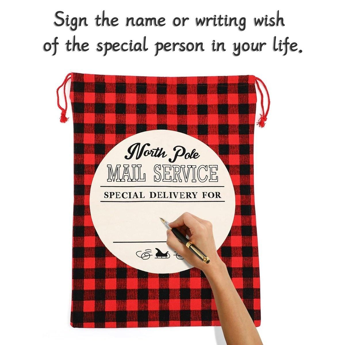 Add a rustic touch to your holiday celebrations with this charming Plaid Christmas Gift Bag.