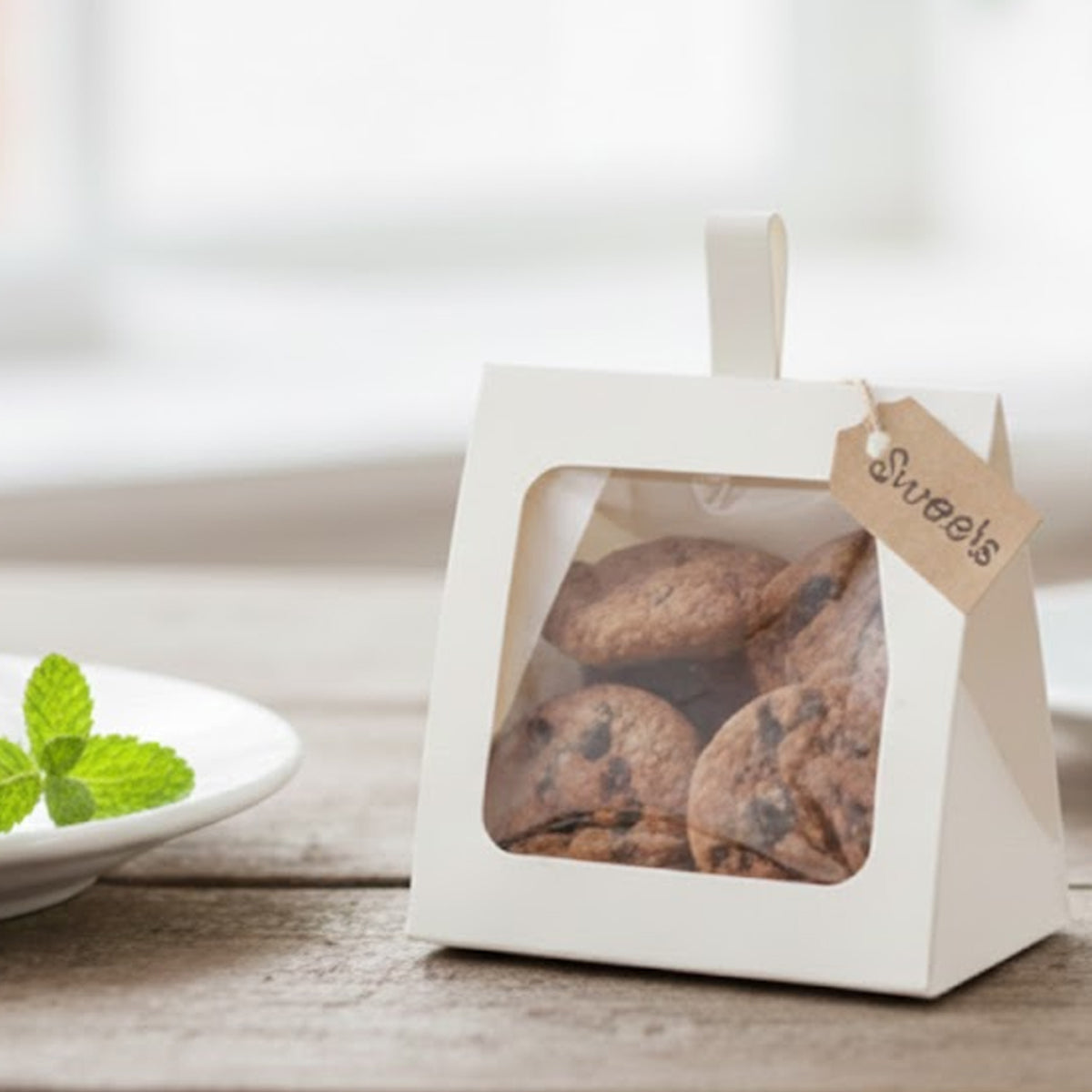30PCS Tote Candy Gift Boxes with Clear Window 2 Sizes