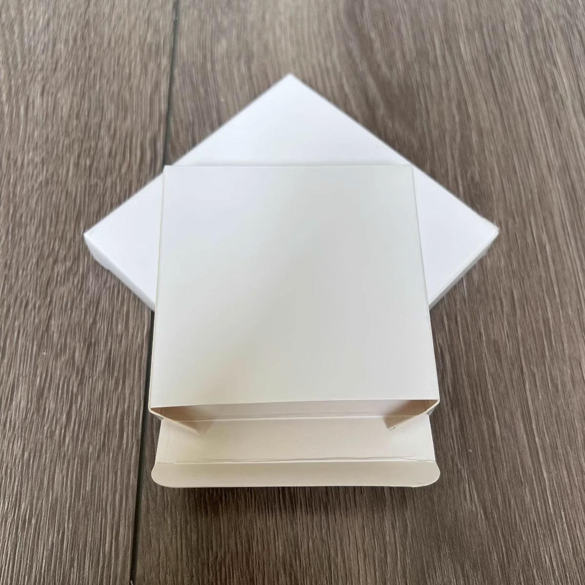 White_Cardboard_Boxes_Customisable_Flat-Folding_Gift_Packaging