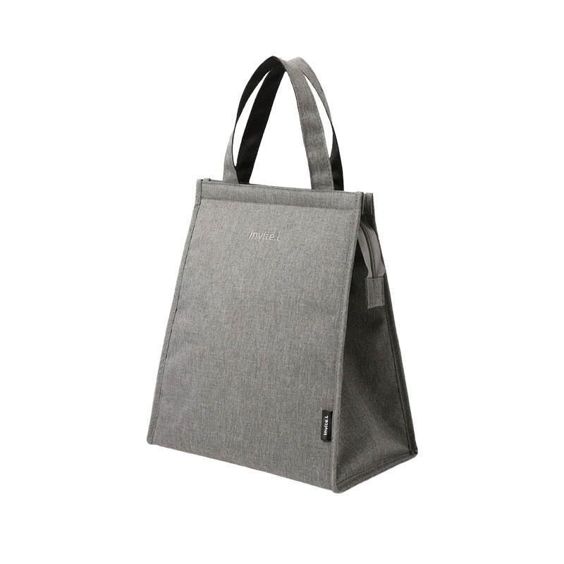 Chic and functional insulated lunch handbag for daily use