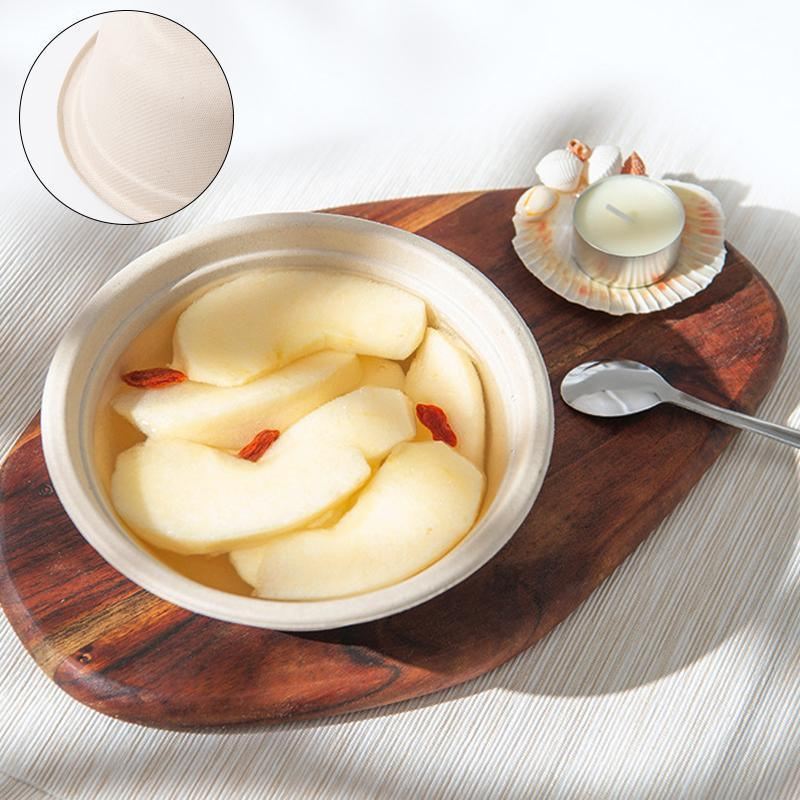 Salad bowl with secure lid for fresh meals