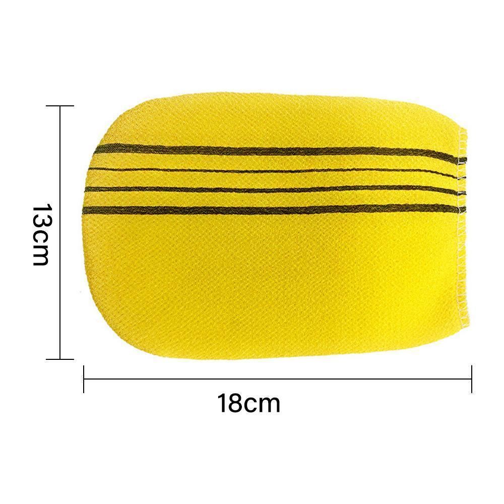 Effective and gentle exfoliating mitt for smooth skin