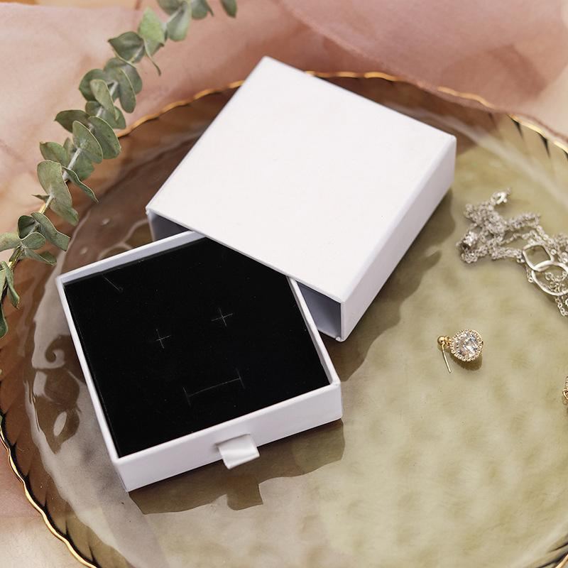 Elegant and durable jewelry gift boxes