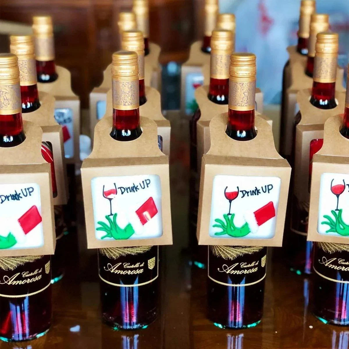 Enhance your gift presentation with these elegant paper wine bottle boxes, designed to add a touch of class to your special occasions.