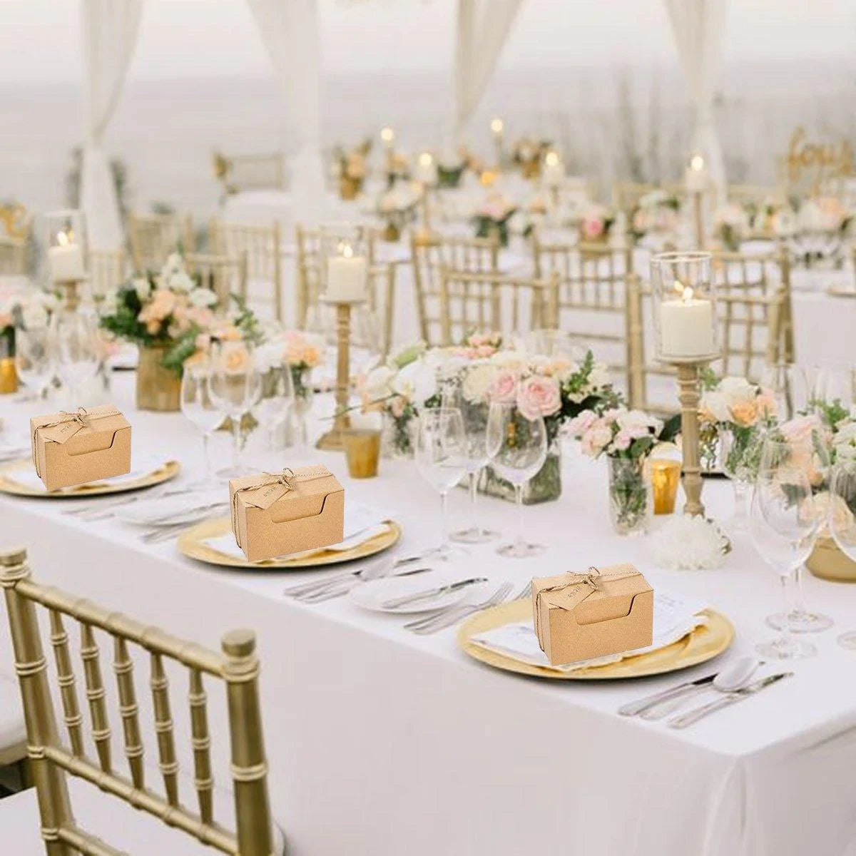 Add a rustic touch to your special events with these eco-friendly gift boxes made from high-quality kraft paper.