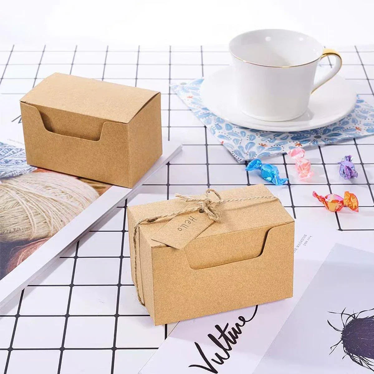 Add a rustic touch to your special events with these eco-friendly gift boxes made from high-quality kraft paper.