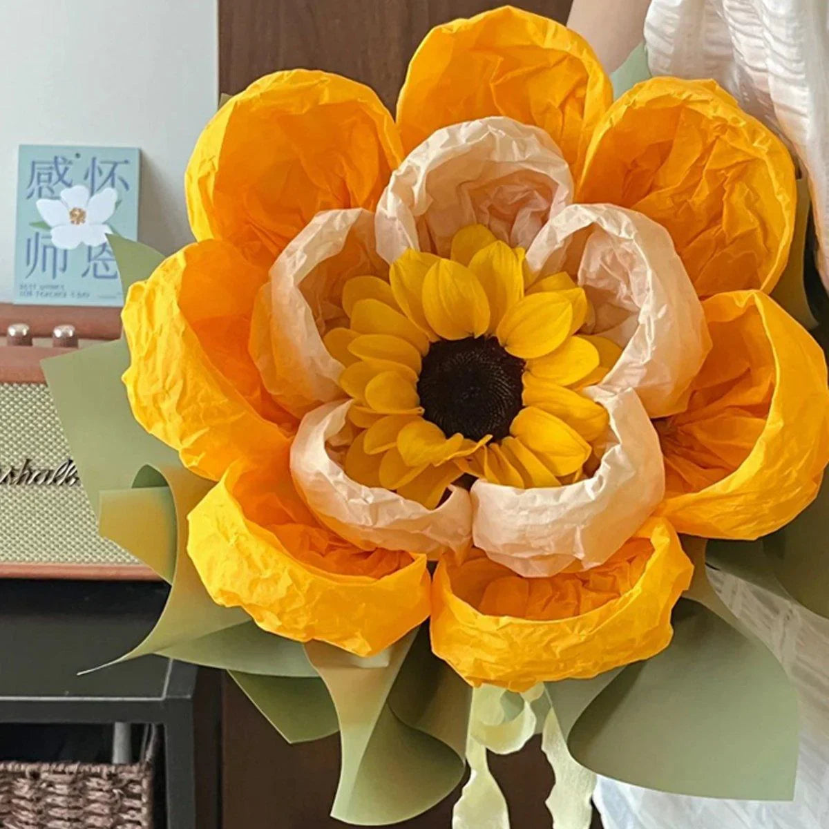 Add a touch of elegance to your flower bouquets with these vibrant and durable pleated Chennai papers.