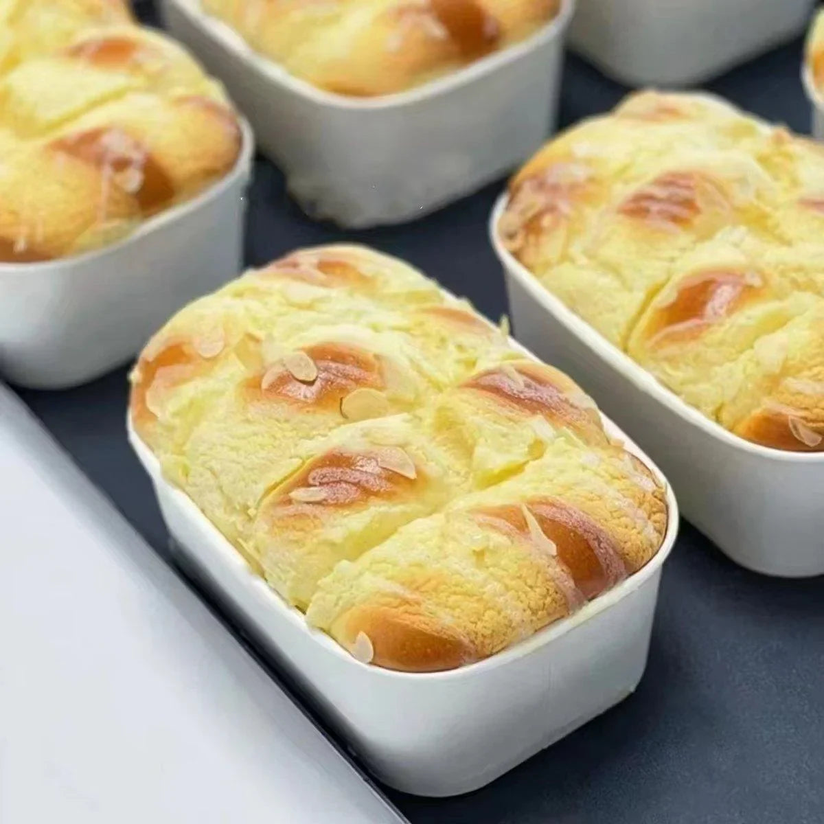 Disposable Resistant Paper Bread Box 100PCS