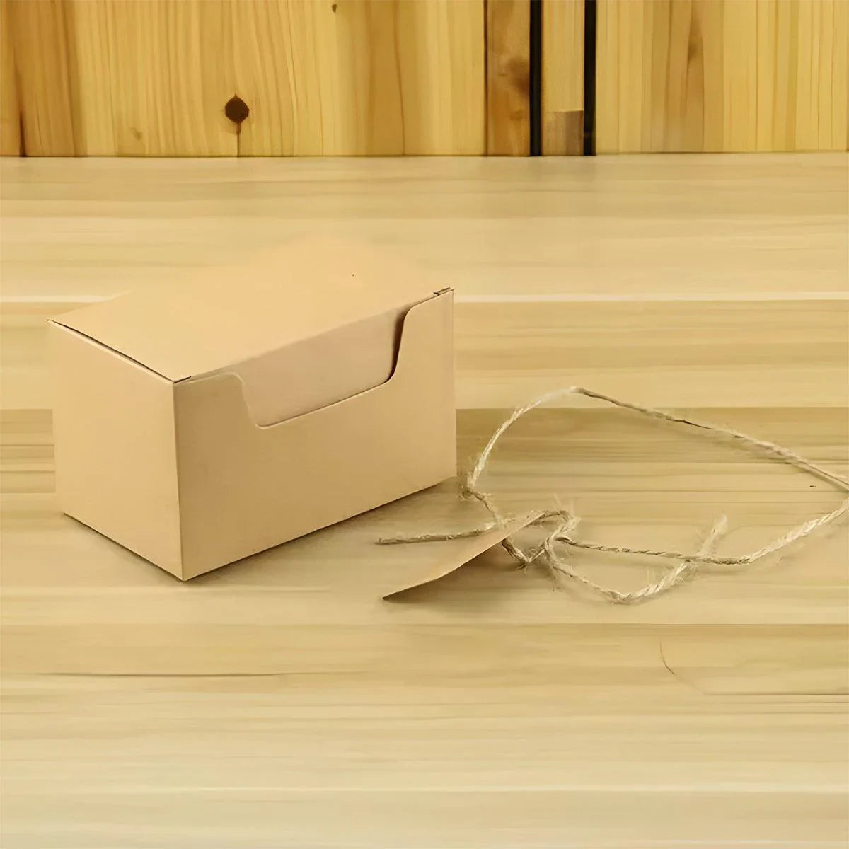 Add a rustic touch to your special events with these eco-friendly gift boxes made from high-quality kraft paper.