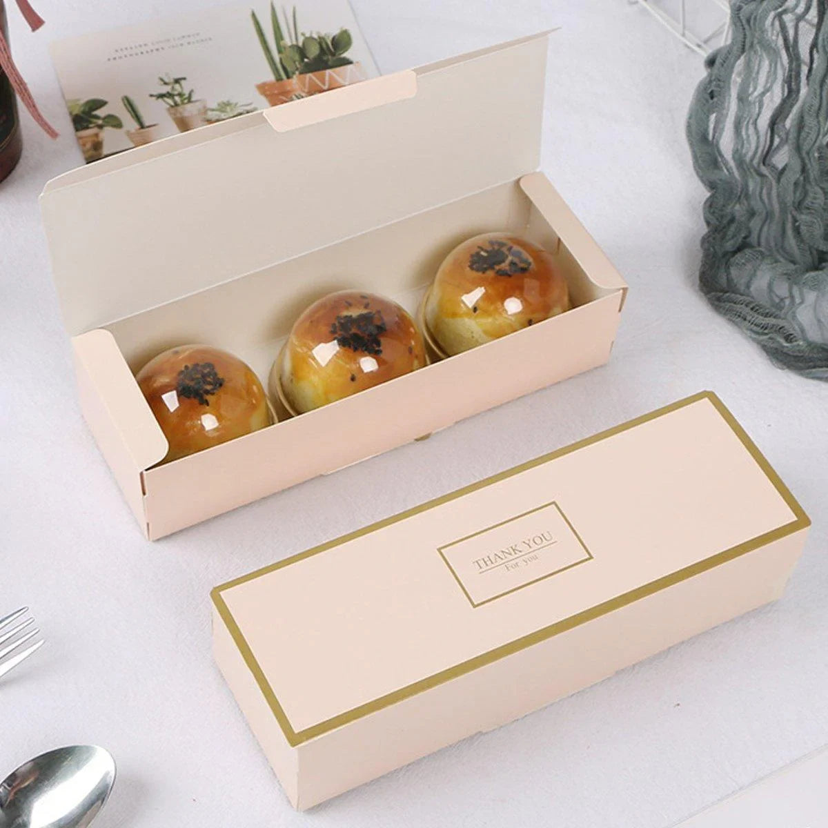 Long Strip Pastry Boxes Food-Grade Cardboard 25PCS