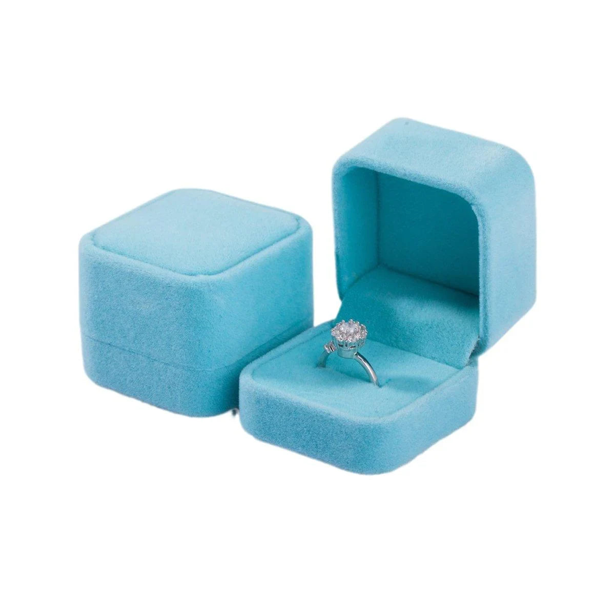 This set of 10 flannelette jewellery boxes is perfect for storing and presenting your valuable jewellery in style.