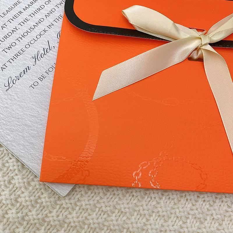 Elegant envelope gift card for stylish and memorable gifting