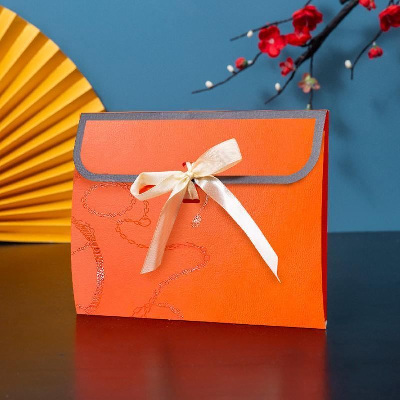 Elegant envelope gift card for stylish and memorable gifting