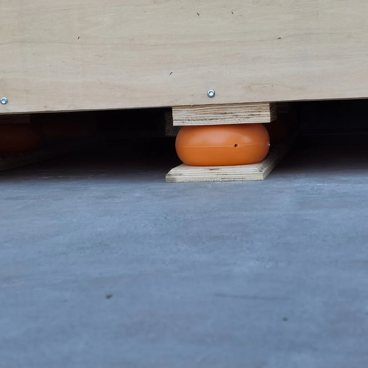 4pcs Wooden Box Shock-Absorbing Balls for Pallet Pads