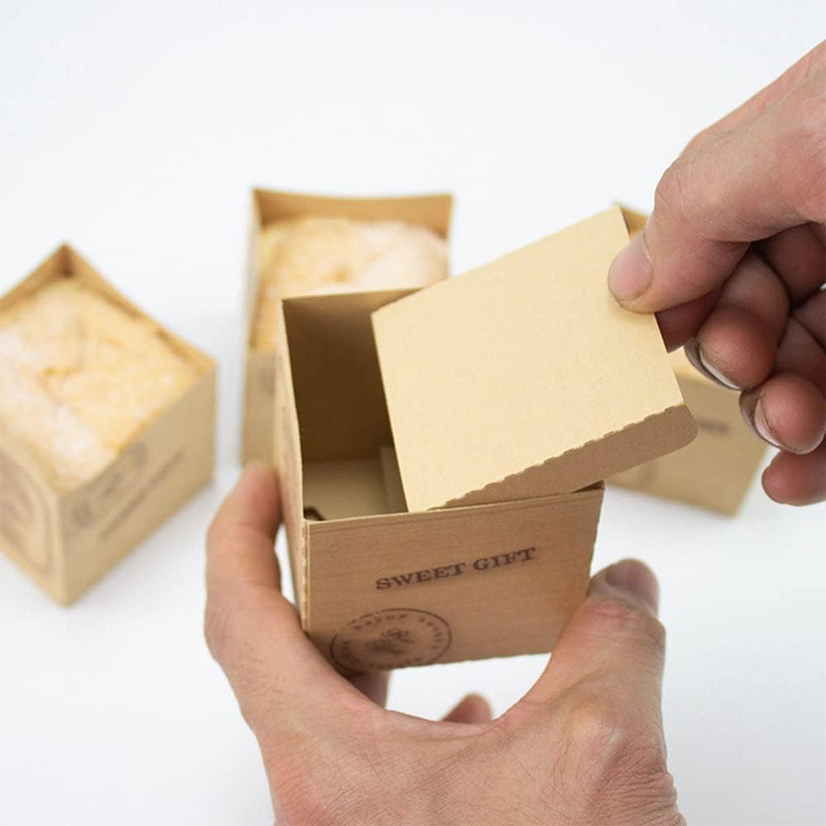 100pcs Kraft Paper Cupcake Boxes Holders for Party Dessert