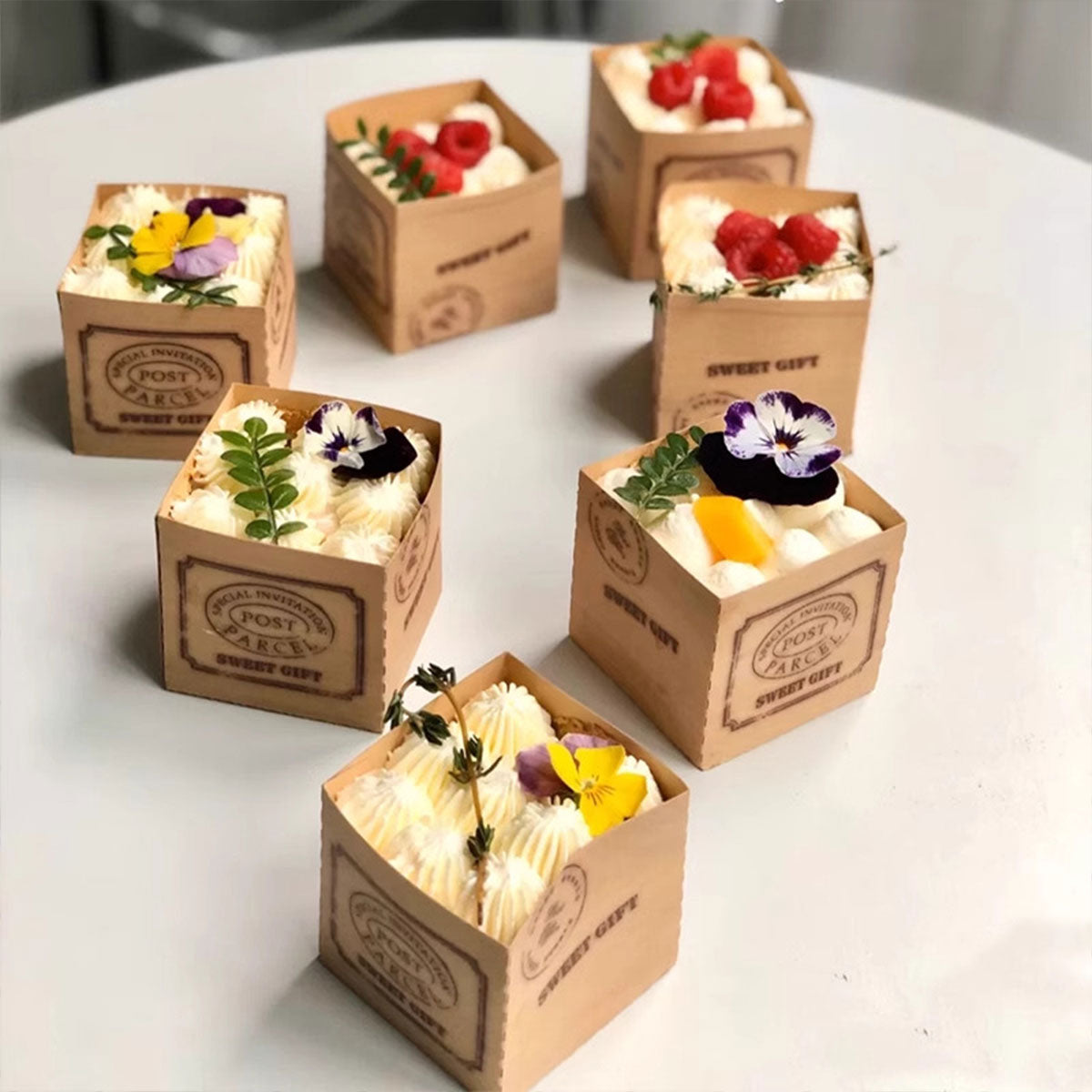 100pcs Kraft Paper Cupcake Boxes Holders for Party Dessert