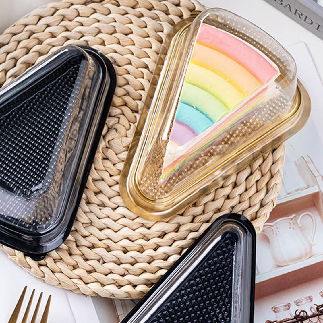 Triangle Cake Box Gold 100PCS – Discount Packaging Warehouse