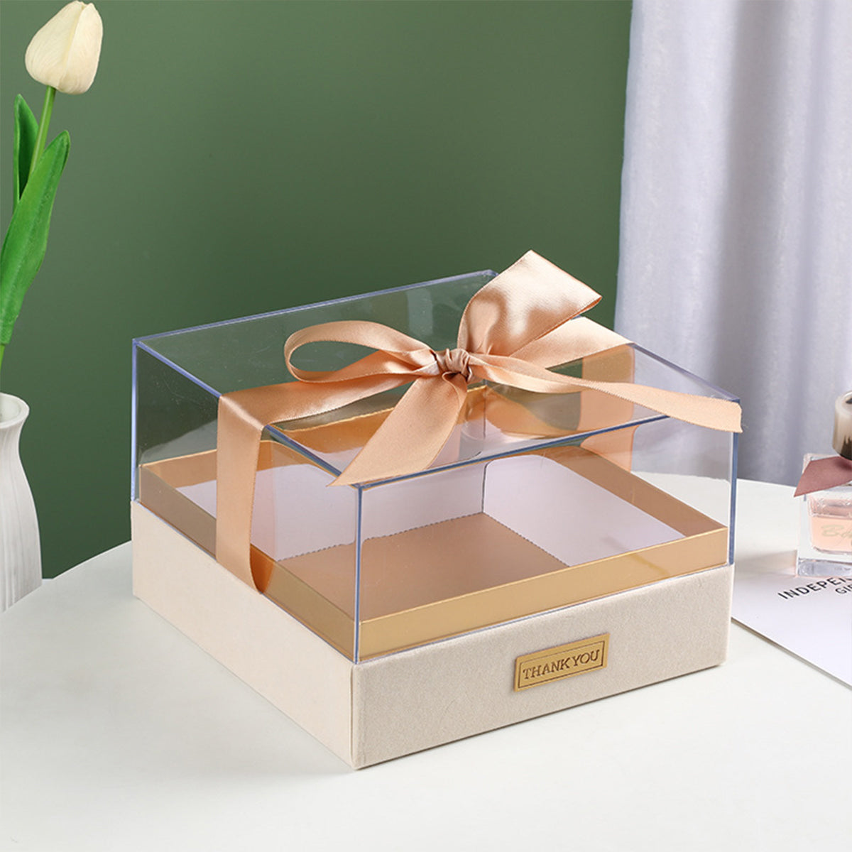 Clear Acrylic Gift Box with Bow for Display Packaging