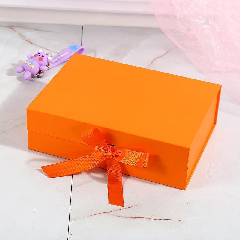 Elegant and Durable Flip Folding Gift Boxes for Special Occasions