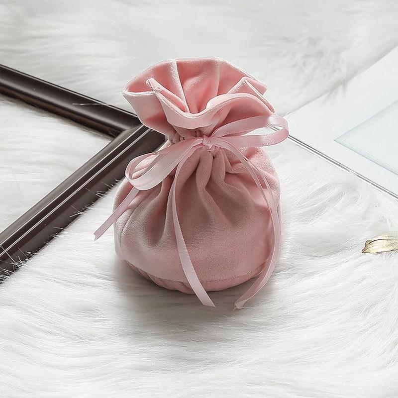 Elegant drawstring gift pouches perfect for any occasion.