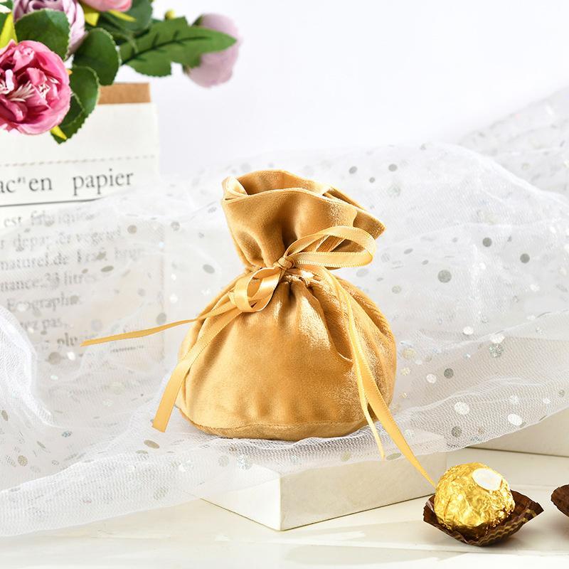 Elegant drawstring gift pouches perfect for any occasion.