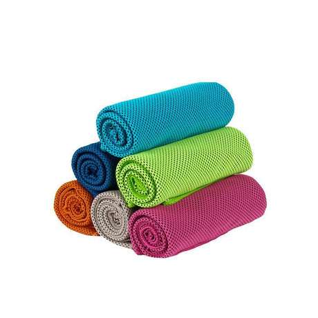 High-performance cooling towel providing instant and long-lasting cooling effect