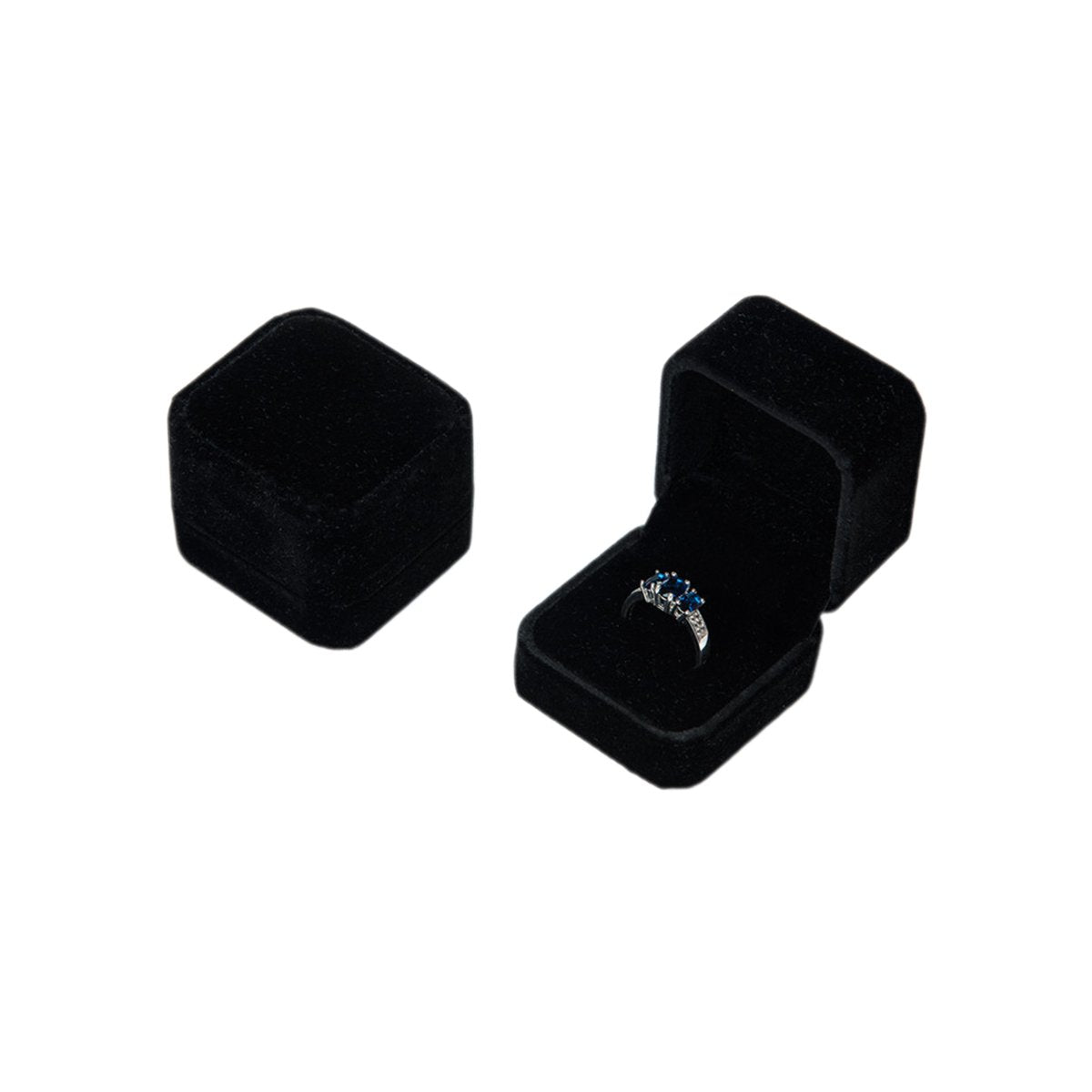 This set of 10 flannelette jewellery boxes is perfect for storing and presenting your valuable jewellery in style.