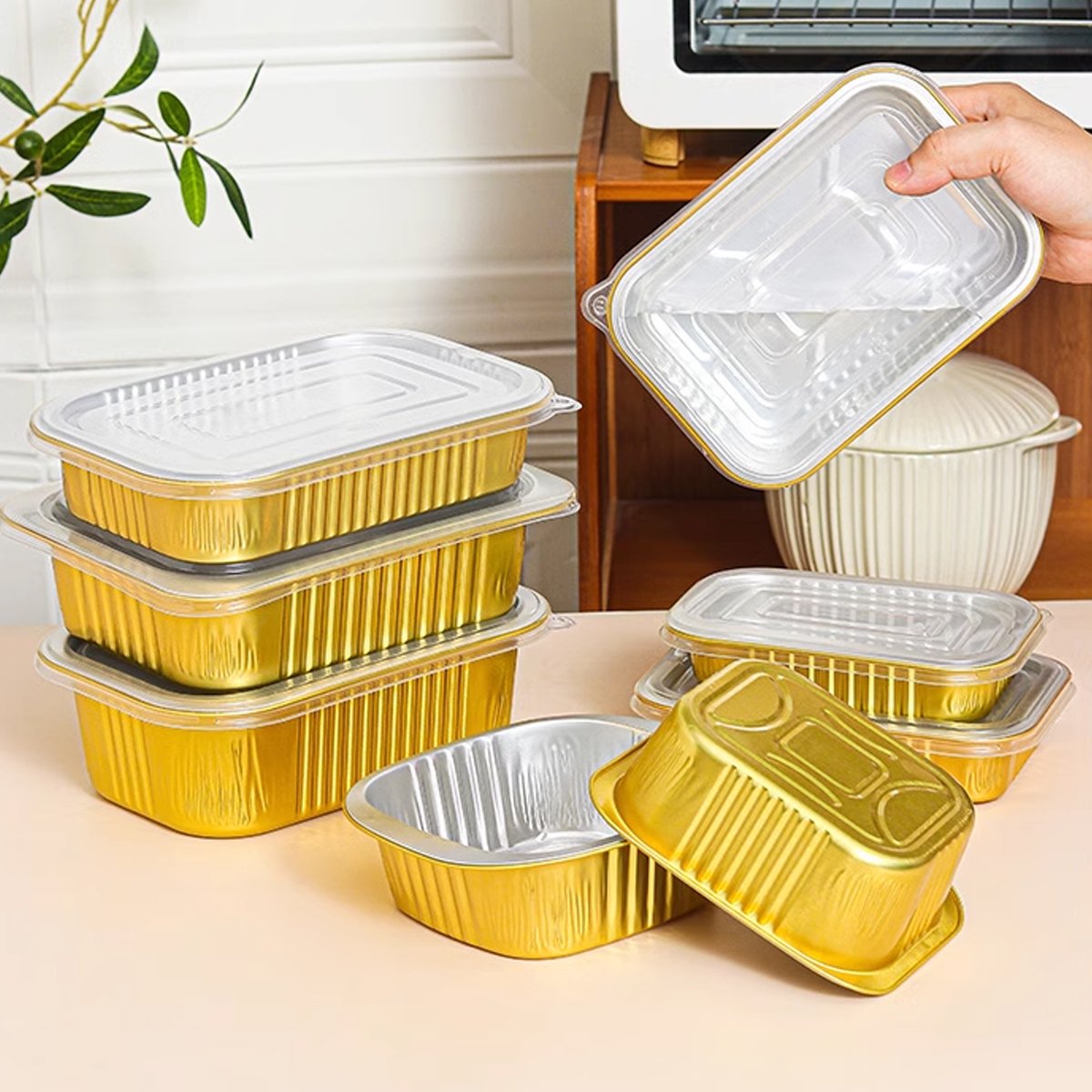 Upgrade Your Food Storage with Our Rectangle Aluminum Foil Box with Plastic Lid