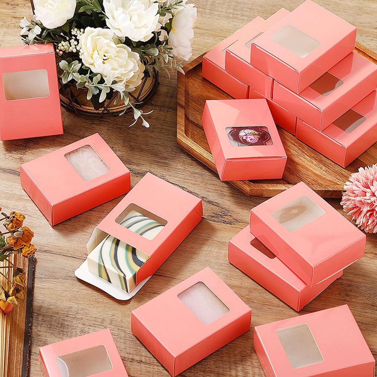 These versatile packaging boxes are perfect for adding an elegant touch to any gift or homemade treat