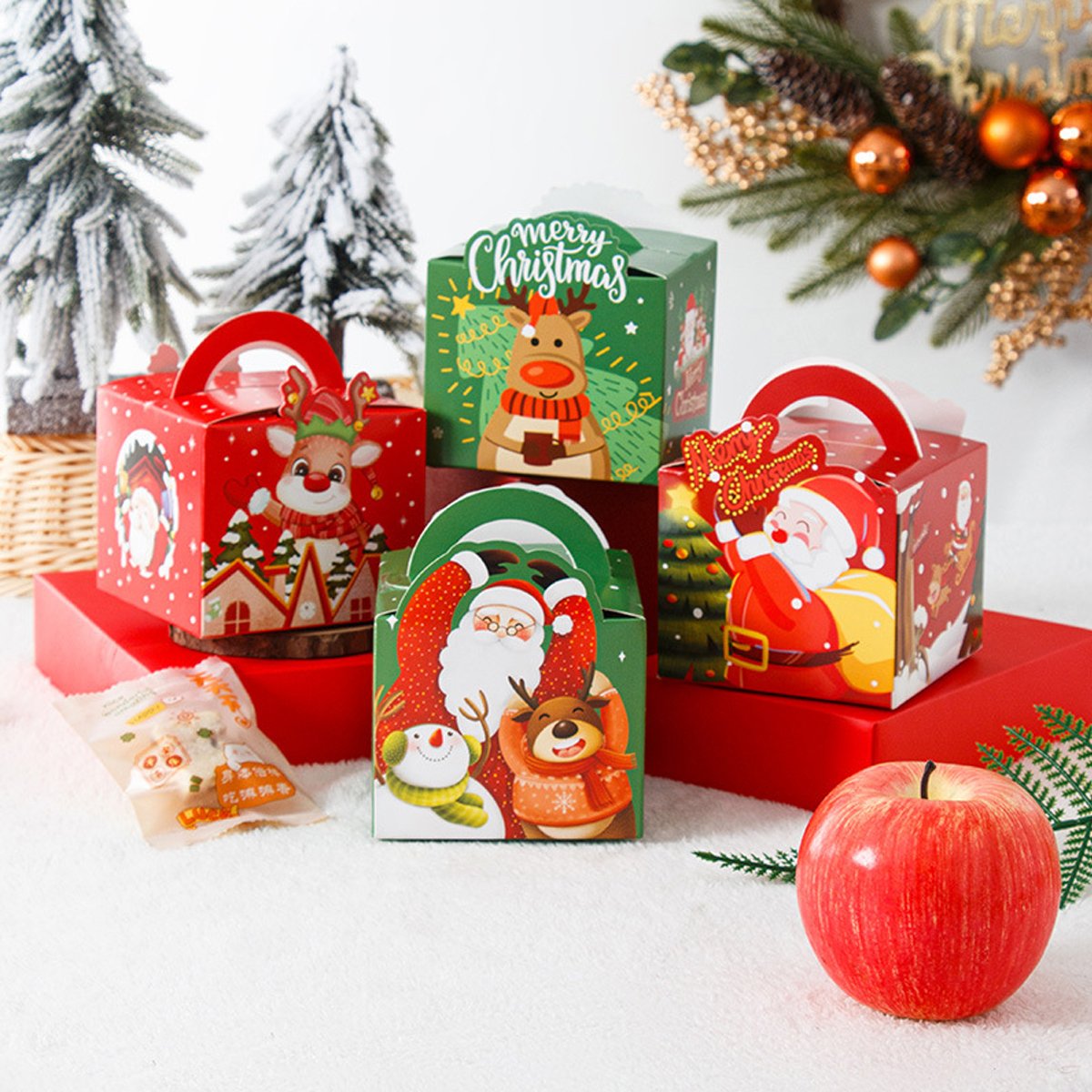 Get into the festive spirit with these adorable Christmas-themed gift boxes.