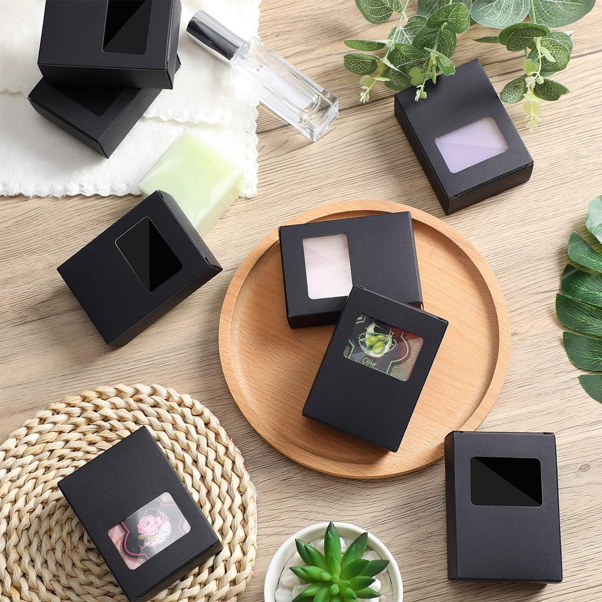 These versatile packaging boxes are perfect for adding an elegant touch to any gift or homemade treat