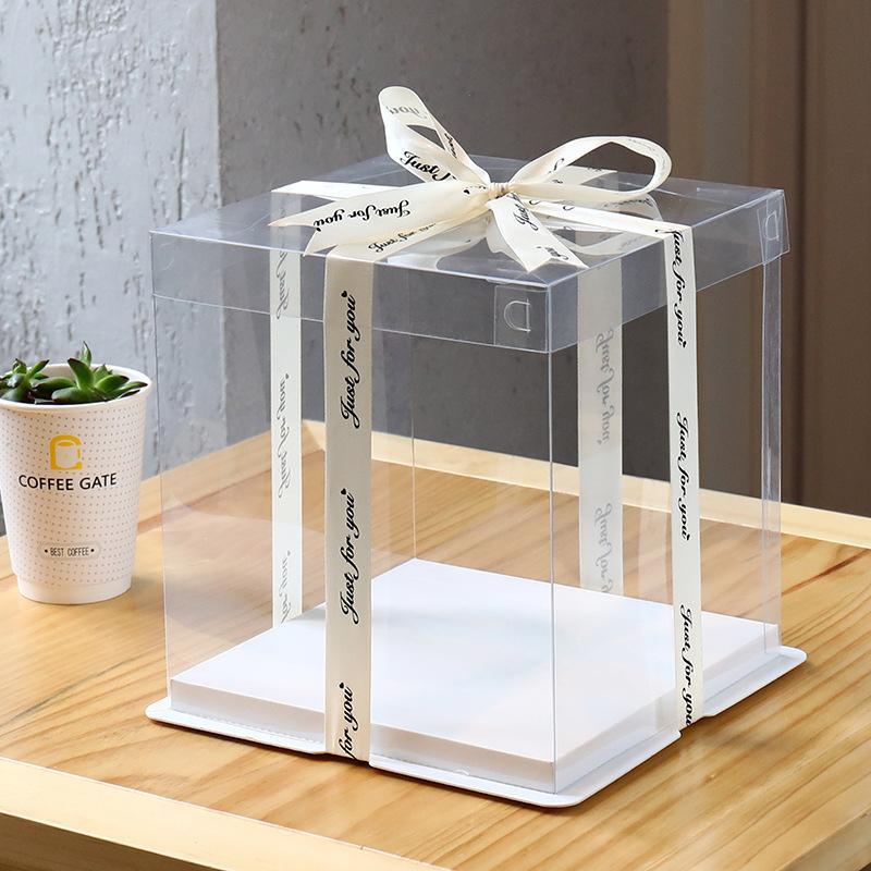 Premium clear cake box for showcasing baked goods