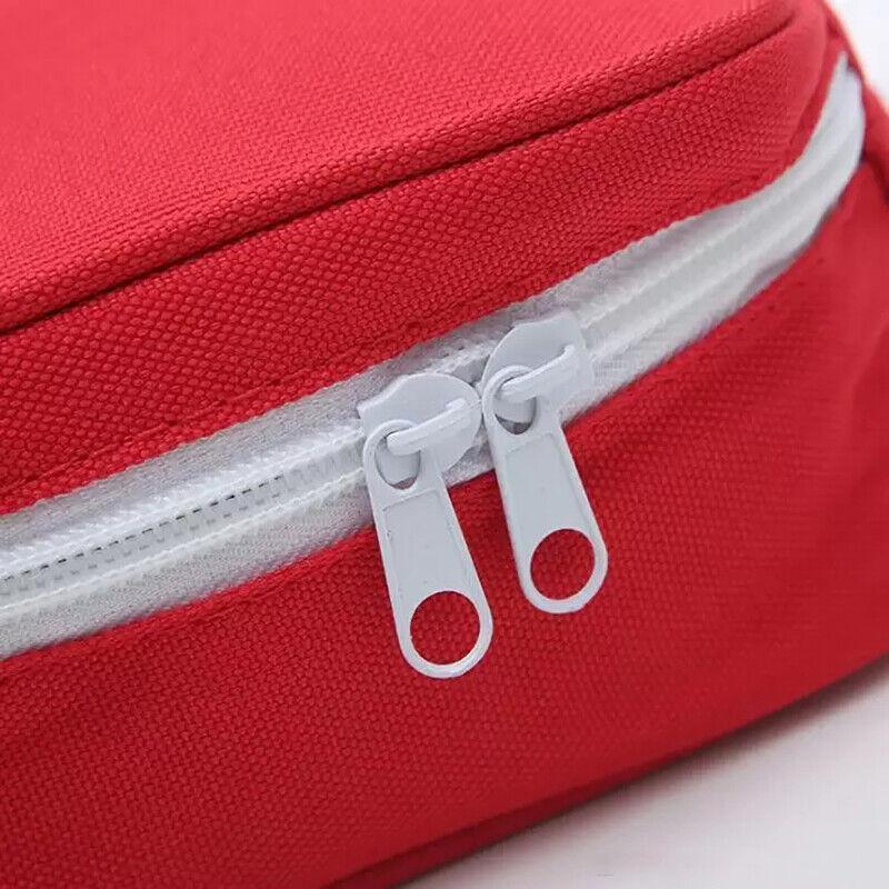 Versatile and durable 1st aid bag for emergency preparedness